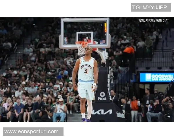 克里斯表现出色13投8中砍下23分8篮板2助攻1盖帽助球队获胜 克里斯表现出色13投8中砍下23分8篮板2助攻1盖帽助球队获胜