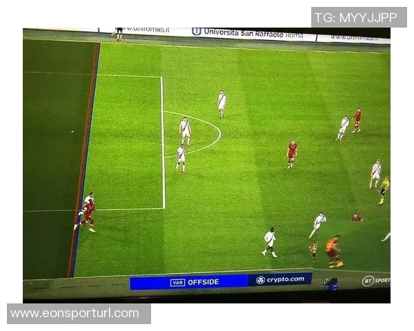 姆巴佩体毛越位引争议VAR技术划线显示仅差几厘米